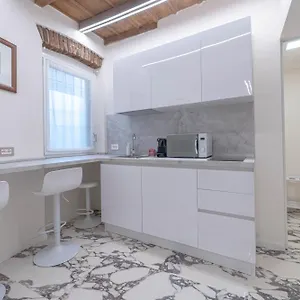 apt-brera-luxury-milan.italymilanhotels.net/
